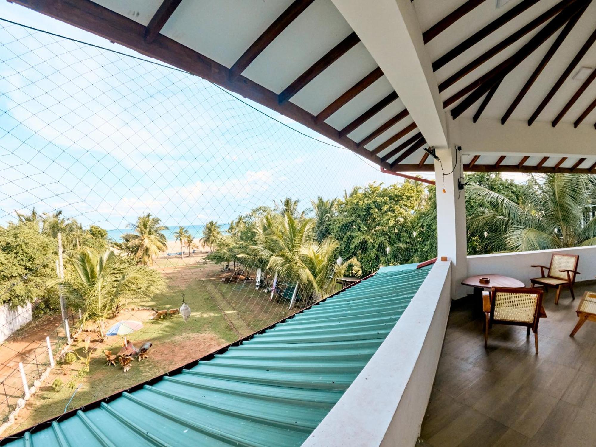 Baden Beach Hotel Калкуда Экстерьер фото