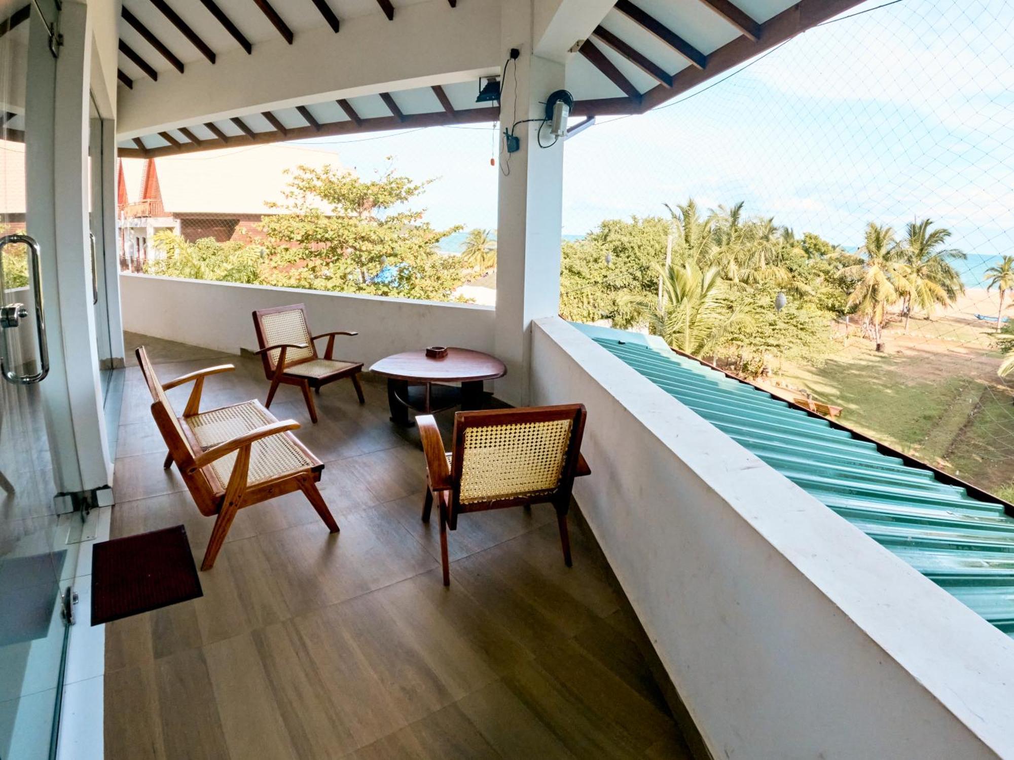 Baden Beach Hotel Калкуда Экстерьер фото